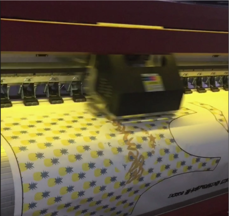 The yoga pants factory and its customers love the customized the digital printing heat sublimation transfer process