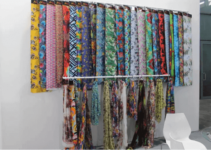 The yoga pants factory and its customers love the customized the digital printing heat sublimation transfer process